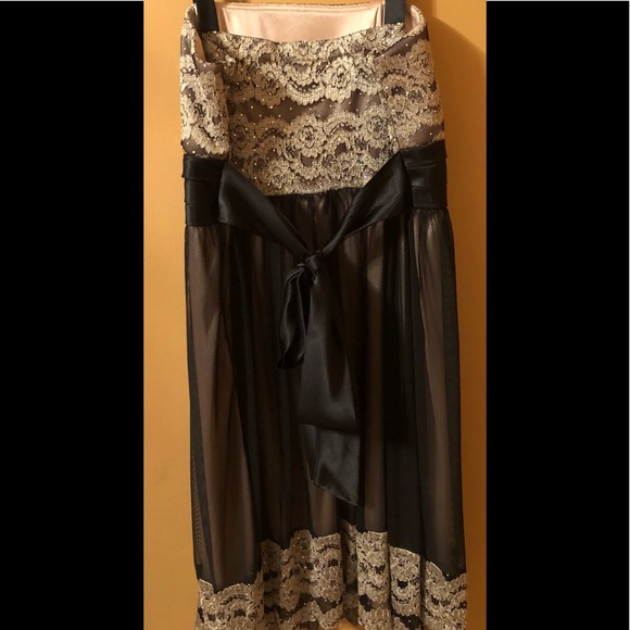 Cocktail dress - Picture 2 of 5